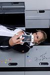 schöne blonde babe candice collyer Einnahme selfies in Strapsen und Schlauch