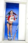 cosplay vêtu illustration riley reid exposer mini bazookas dans des tresses et des talons
