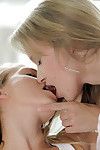 जब Hotty एच चलता है में पर बेला बच्चे और उसके सज्जन में एक उत्सुक गले लगाओ इस लड़की elects करने के लिए गोप्य के लिए एक perspired male+male+female