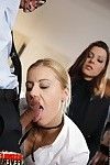 남녀 공학자 신디를 갈망하자 그녀의 청소년 학생이 참여하는 방법이 엉덩이 들리