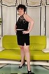 Overweight mature on high heels Leslie Pearl erotic dancing off her costume