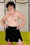 Overweight mature on high heels Leslie Pearl erotic dancing off her costume